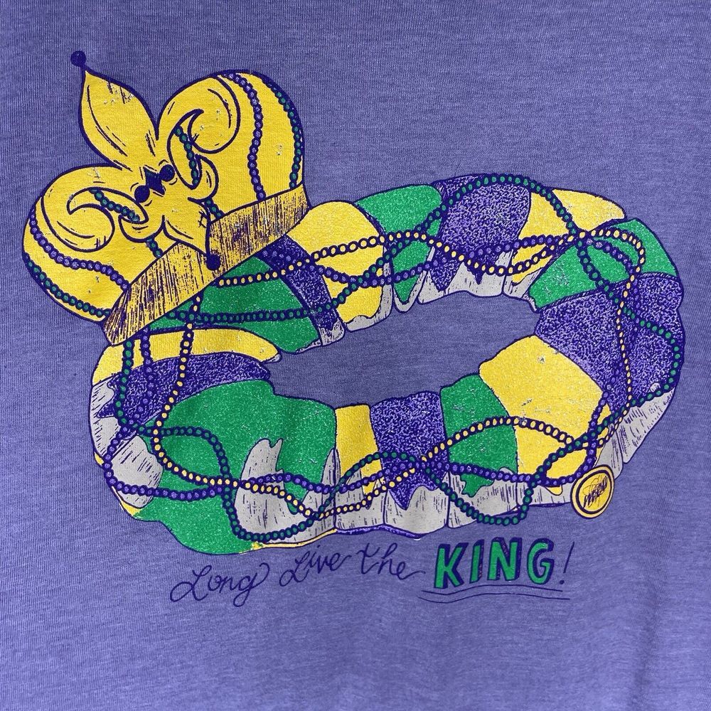King Cake Short Sleeve T-Shirt Women's Mardi‎ Gras T-shirt Size Large, Purple